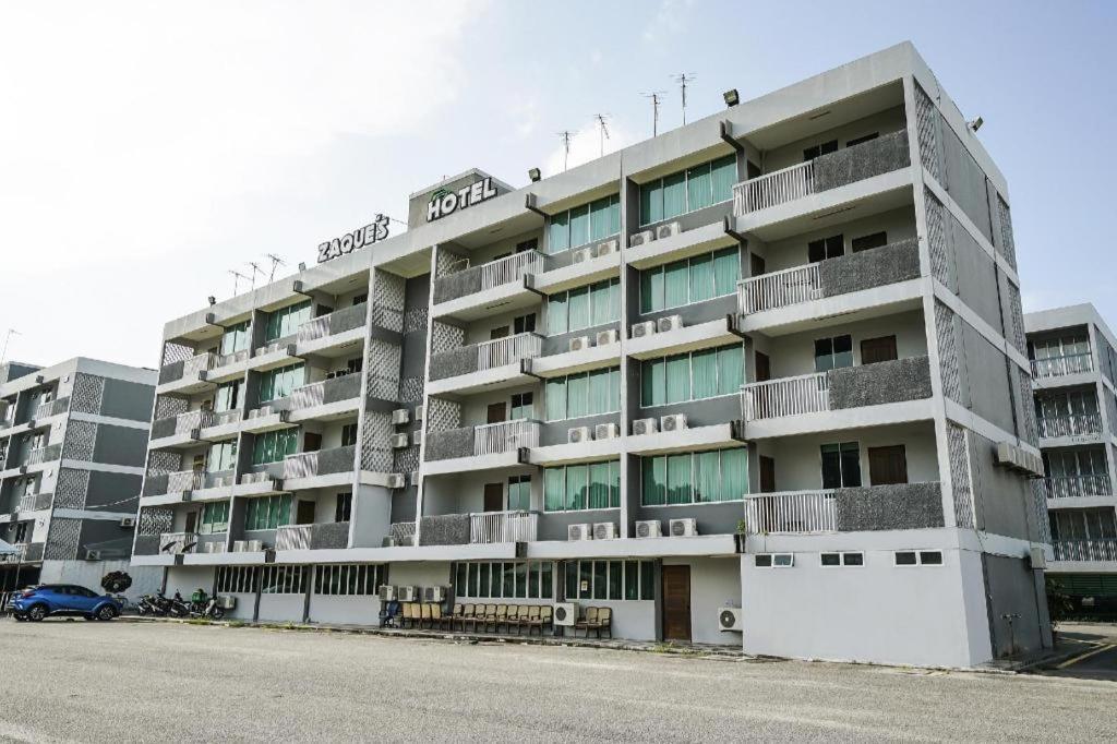 Capital O 90490 Zaques Hotel Sungai Petani Exterior photo